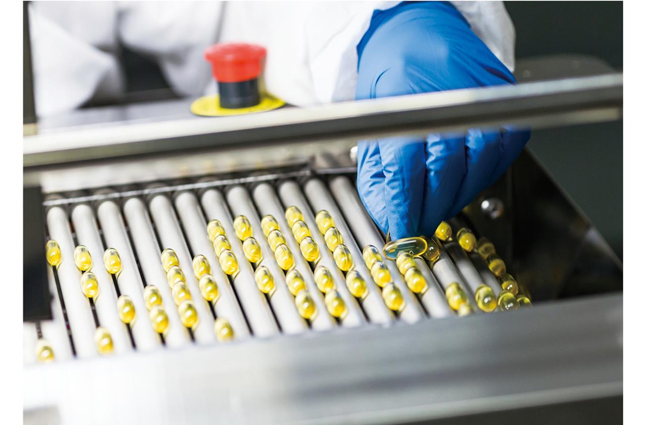 紐崔萊透過先進的專業製造技術生產營養補充品，以嚴格品質保證的承諾，每年進行超過50萬次品質測試