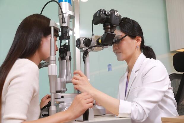 糖攝取過多，也是眼睛老化的原因，林怡汝表示就有不少病患發現視力變差，經檢查後才知道是血糖出問題。